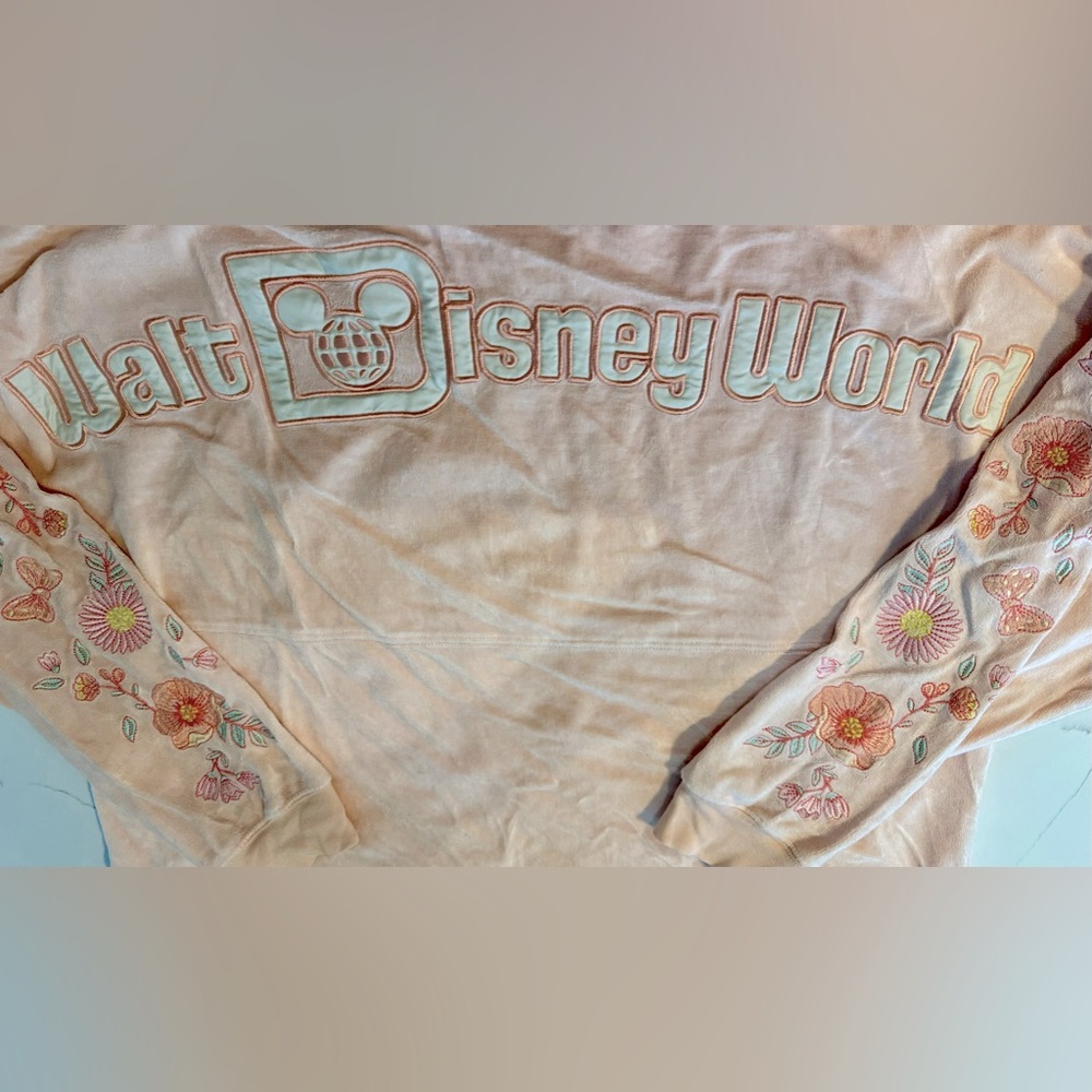 Disney Spirit Jersey. Peach flowers. Velvet. Size XL.